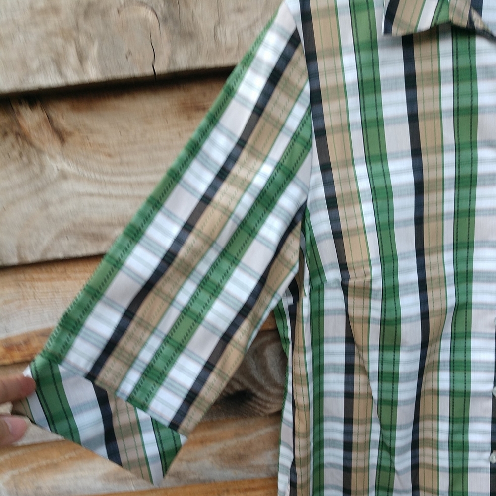 SOLD Kim Rogers Woman's Plaid Top Button Front Wrinkle Resists 3/4 Sleeves NWT. - Picture 3 of 12